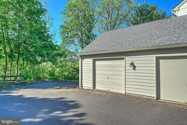 4 Ingham Way, New Hope, PA 18938 - view of garage