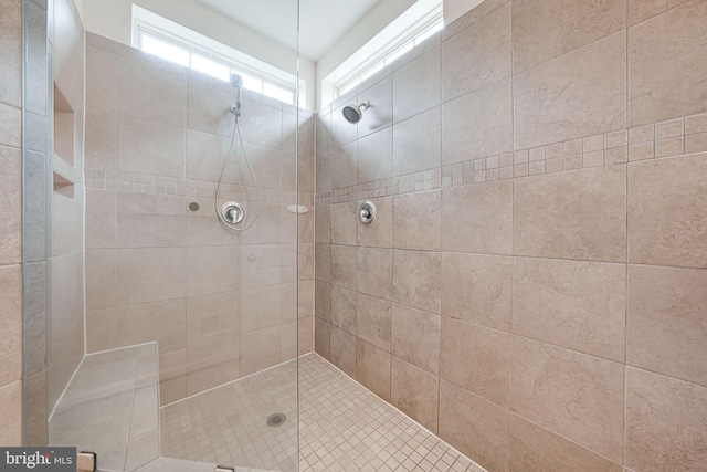 14762 Bell Tower Rd, Woodbridge, VA 22193 - full bathroom with a tile shower