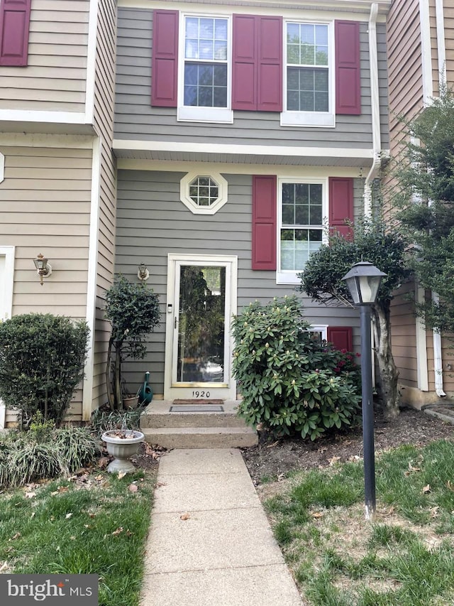 1920 Belmont Ridge Ct, Reston, VA 20191 - view of entrance to property