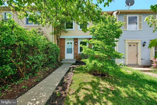 8838 Cross Country Pl, Gaithersburg, MD 20879 - multi unit property featuring brick siding