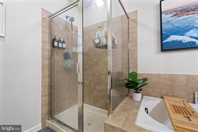 7135 Huntley Creek Pl Unit 55, Alexandria, VA 22306 - full bath with a shower stall and a garden tub