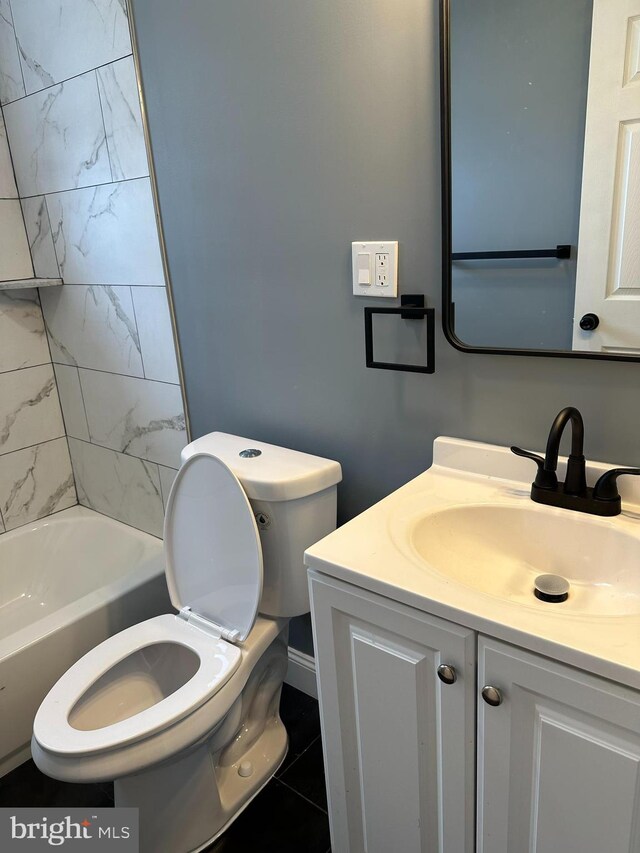124 E Ruscomb St, Philadelphia, PA 19120 - full bathroom with toilet and vanity