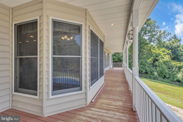 10150 Lapworth Pl, Charlotte Hall, MD 20622 - porch featuring a yard