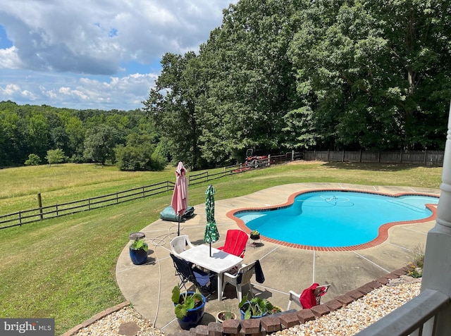 10150 Lapworth Pl, Charlotte Hall, MD 20622 - view of pool with a patio area