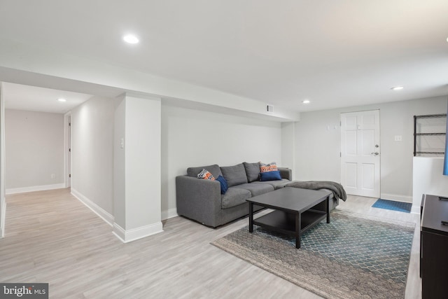 5728 Sunbury Dr, Alexandria, VA 22303 - living area featuring wood finished floors, baseboards, and recessed lighting