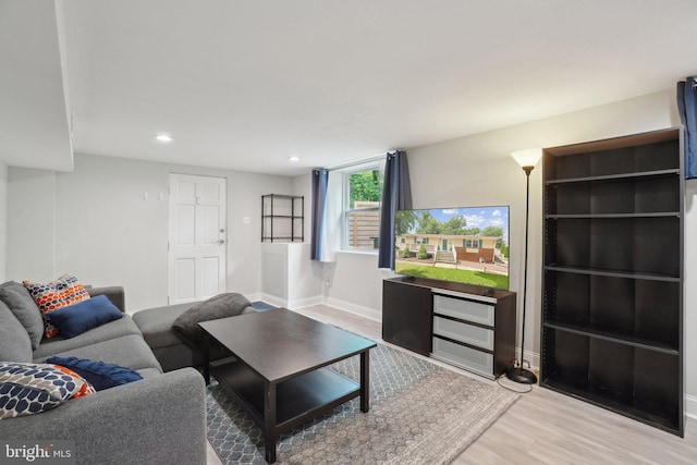5728 Sunbury Dr, Alexandria, VA 22303 - living room featuring wood finished floors, recessed lighting, and baseboards