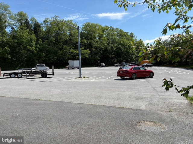 488 Seedling Ct, Mechanicsburg, PA 17055 - view of uncovered parking lot
