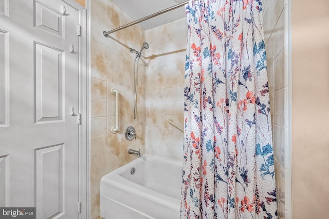 352 Paoli Woods Dr, Paoli, PA 19301 - full bathroom featuring shower / bath combination with curtain