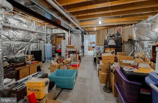 13605 Sugar Mill Ct, Waldorf, MD 20601 - unfinished below grade area featuring a water pressure tank