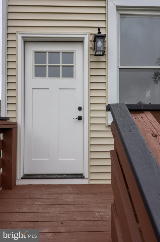 view of exterior entry