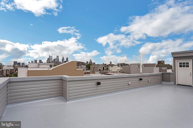 1615 S 22nd St, Philadelphia, PA 19145 - view of patio featuring a balcony and a view of skyline