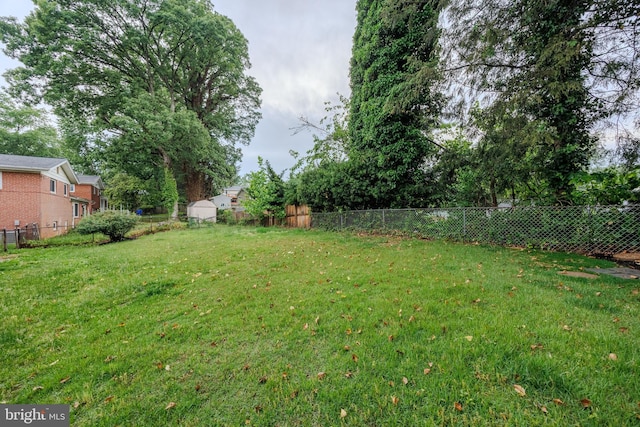 808 Gregorio Dr, Silver Spring, MD 20901 - view of yard