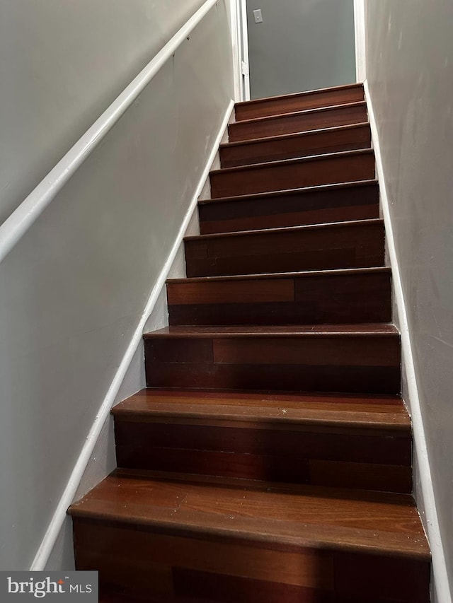 35 Preston Ave, Voorhees, NJ 08043 - view of stairway