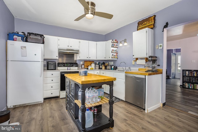 108 Fairfield St, Newville, PA 17241 - kitchen with freestanding refrigerator, electric range oven, wood counters, and open shelves