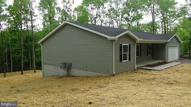 54 Hickory Ridge Rd, Newport, PA 17074 - view of home's exterior with an attached garage