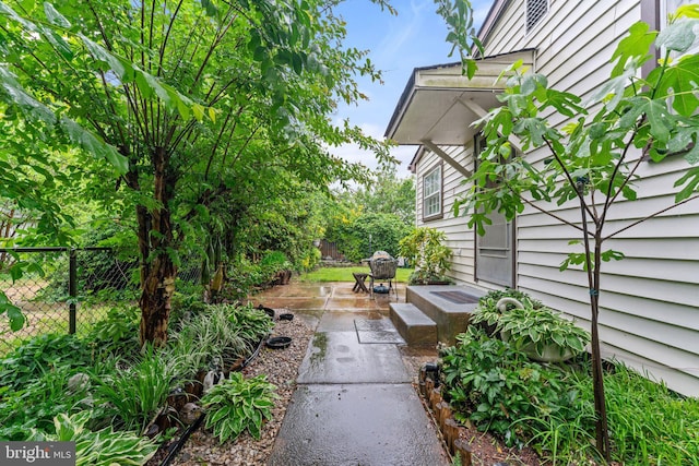 1517 Margaret St, Woodbridge, VA 22191 - view of yard with fence and a patio area