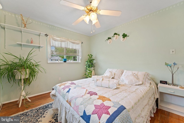1517 Margaret St, Woodbridge, VA 22191 - bedroom featuring wood finished floors, baseboards, and a ceiling fan