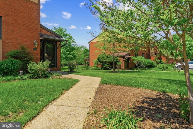 16 Lacosta Ct, Towson, MD 21204 - view of grassy yard