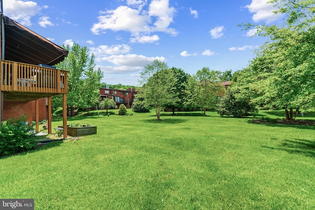16 Lacosta Ct, Towson, MD 21204 - view of grassy yard featuring a wooden deck