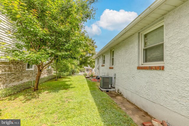 23 N Line Rd, Newtown Square, PA 19073 - view of yard
