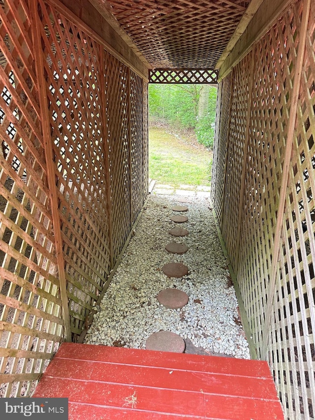 7265 Latham Ct, Hughesville, MD 20637 - view of deck