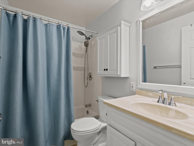 8484 Oak Run Way, Ellicott City, MD 21043 - full bathroom featuring vanity, toilet, and shower / bath combo with shower curtain