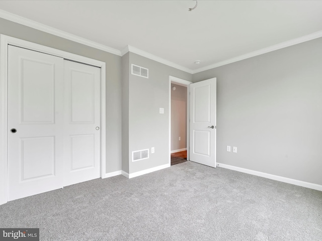 864 Wynonah Dr, Auburn, PA 17922 - unfurnished bedroom with carpet floors, baseboards, ornamental molding, and a closet