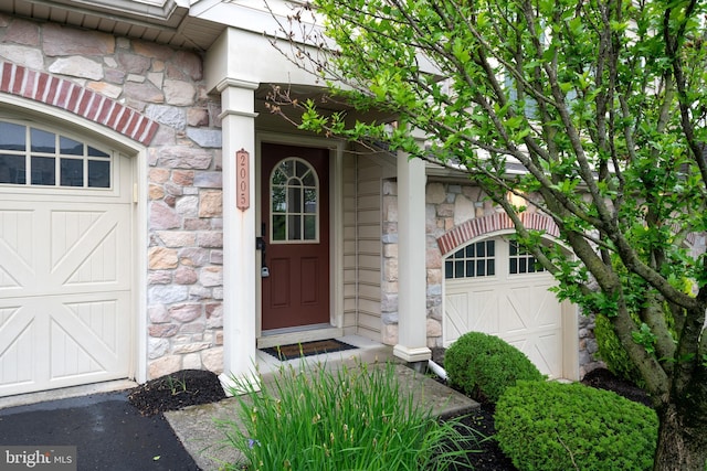 2005 Golden Ct, Mechanicsburg, PA 17055 - view of exterior entry with stone siding and a garage