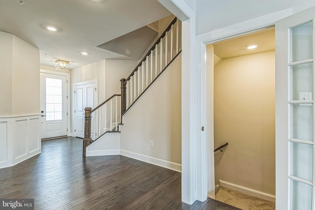 718 Quarry Point Rd, Malvern, PA 19355 - entrance foyer featuring dark wood-style floors, baseboards, and recessed lighting