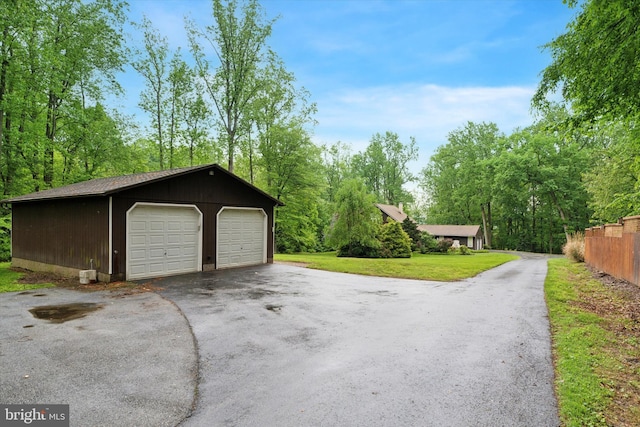 view of detached garage