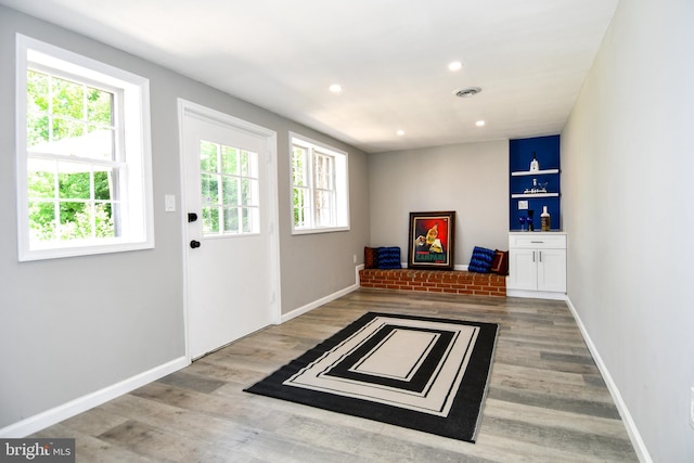 1210 Lindsay Rd, Oxon Hill, MD 20745 - foyer entrance featuring wood finished floors, recessed lighting, and baseboards