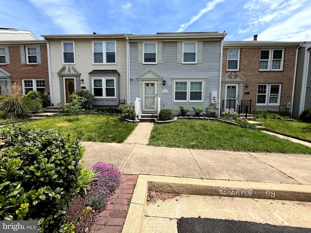 multi unit property with a front yard