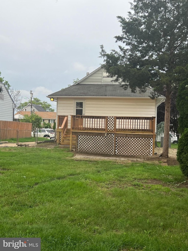 41 N Clinton Ave, Maple Shade, NJ 08052 - back of property with a deck