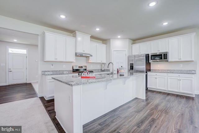 4801 Railway Cir, Monrovia, MD 21770 - kitchen featuring appliances with stainless steel finishes, a sink, dark wood-style floors, white cabinets, and recessed lighting