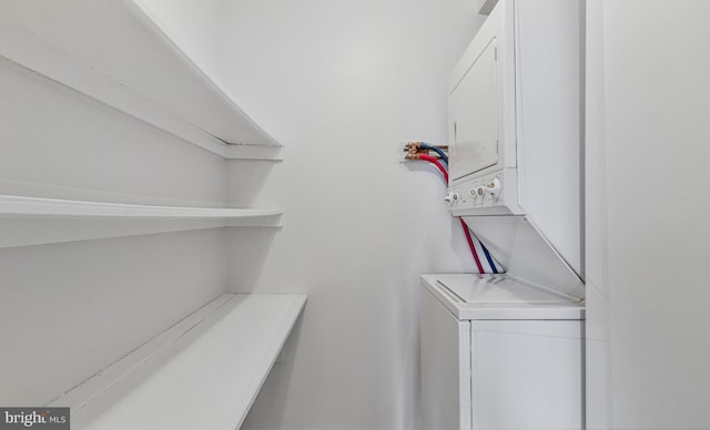 3800 Fairfax Dr Unit 1011, Arlington, VA 22203 - washroom with stacked washer / drying machine