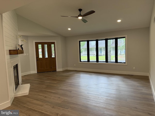 5 Kent Ave, Ocean View, DE 19970 - foyer with baseboards, wood finished floors, ceiling fan, a large fireplace, and recessed lighting