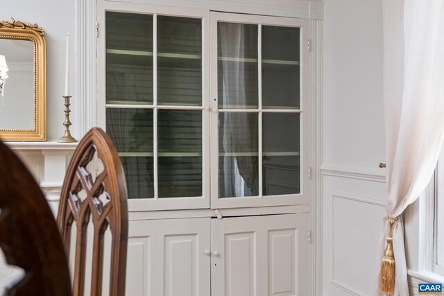 2010 White Bridge Rd, Waynesboro, VA 22980 - detailed view of a decorative wall