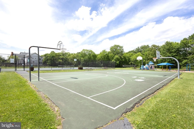 12685 Fox Woods Dr, Herndon, VA 20171 - view of basketball court featuring community basketball court and a tennis court