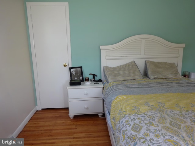 218 Hendrickson Ave, Beverly, NJ 08010 - bedroom featuring wood finished floors and baseboards