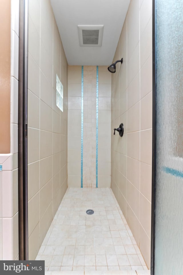 13429 Locksley Ln, Silver Spring, MD 20904 - full bathroom with a shower stall