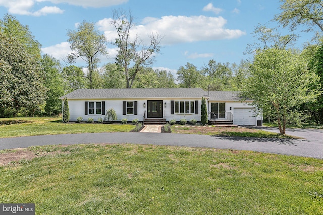 302 Fenwick Rd, Pilesgrove, NJ 08098 - ranch-style home featuring a garage, asphalt driveway, and a front yard