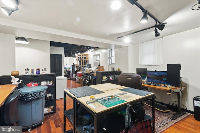17 W Chase St, Baltimore, MD 21201 - office featuring wood finished floors and track lighting