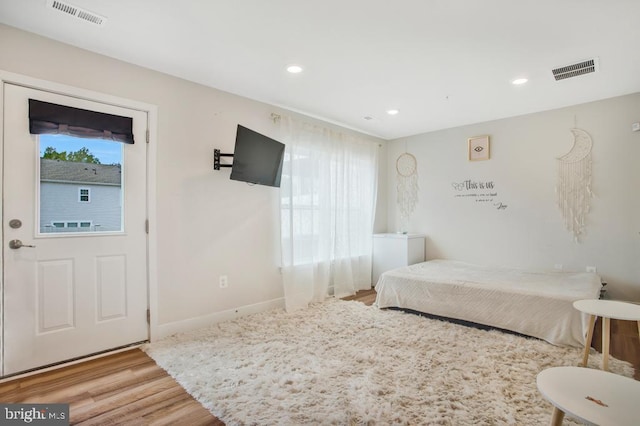 5753 Frederick Douglas Pl, White Plains, MD 20695 - bedroom featuring light wood-style floors, recessed lighting, and baseboards