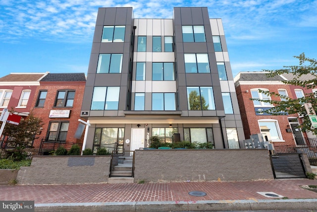 2812 Georgia Ave NW Unit 6, Washington, DC 20001 - view of building exterior
