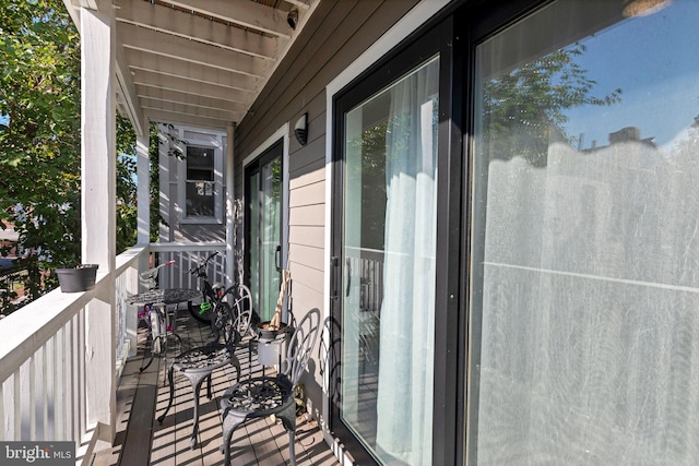 2812 Georgia Ave NW Unit 6, Washington, DC 20001 - view of balcony