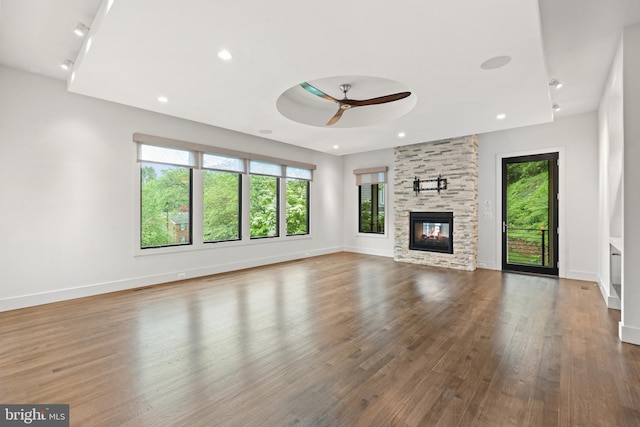 3546 N Utah St, Arlington, VA 22207 - unfurnished living room with a ceiling fan, plenty of natural light, wood finished floors, and recessed lighting
