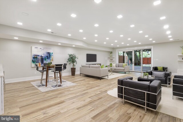 5706 Nevada Ave NW, Washington, DC 20015 - building lobby featuring recessed lighting
