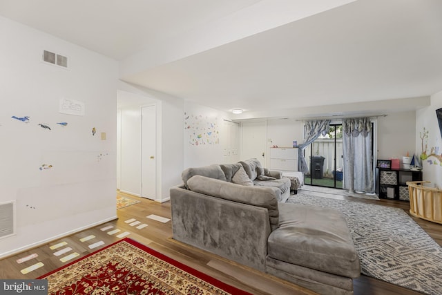 7233 Jillspring Ct Unit 18C, Springfield, VA 22152 - living area with wood finished floors