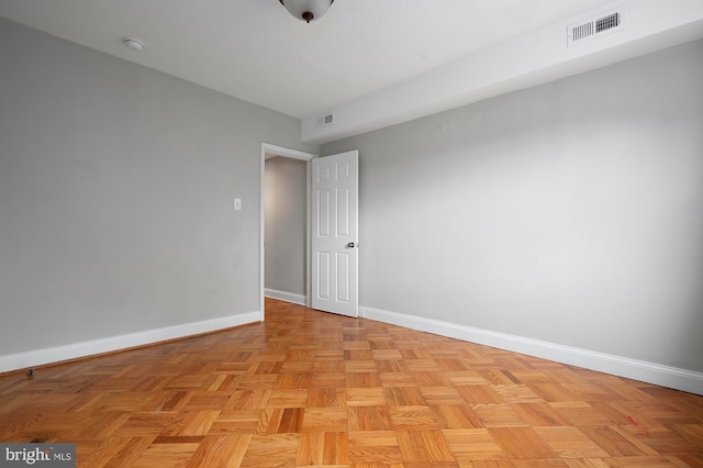 2332 E Baltimore St E, Baltimore, MD 21224 - unfurnished room featuring baseboards and a smoke detector