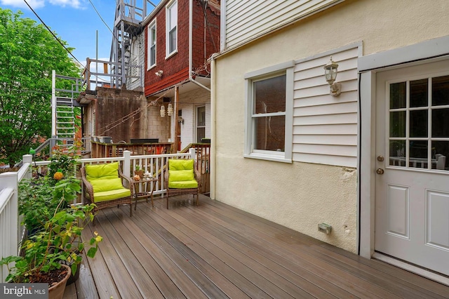 2332 E Baltimore St E, Baltimore, MD 21224 - view of wooden terrace